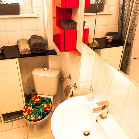 Apartment Mikes *